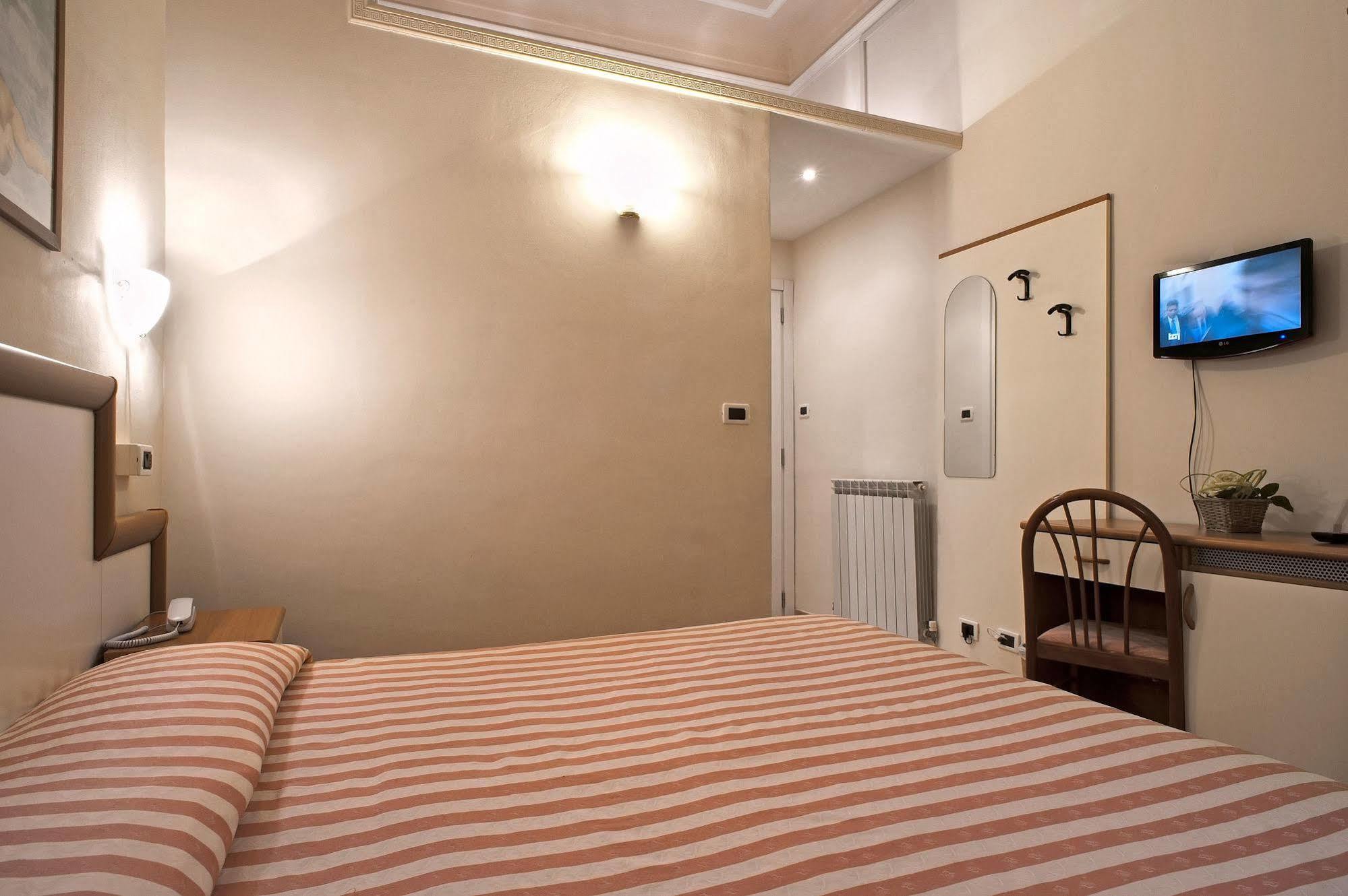Hotel Cortese San Remo Kültér fotó