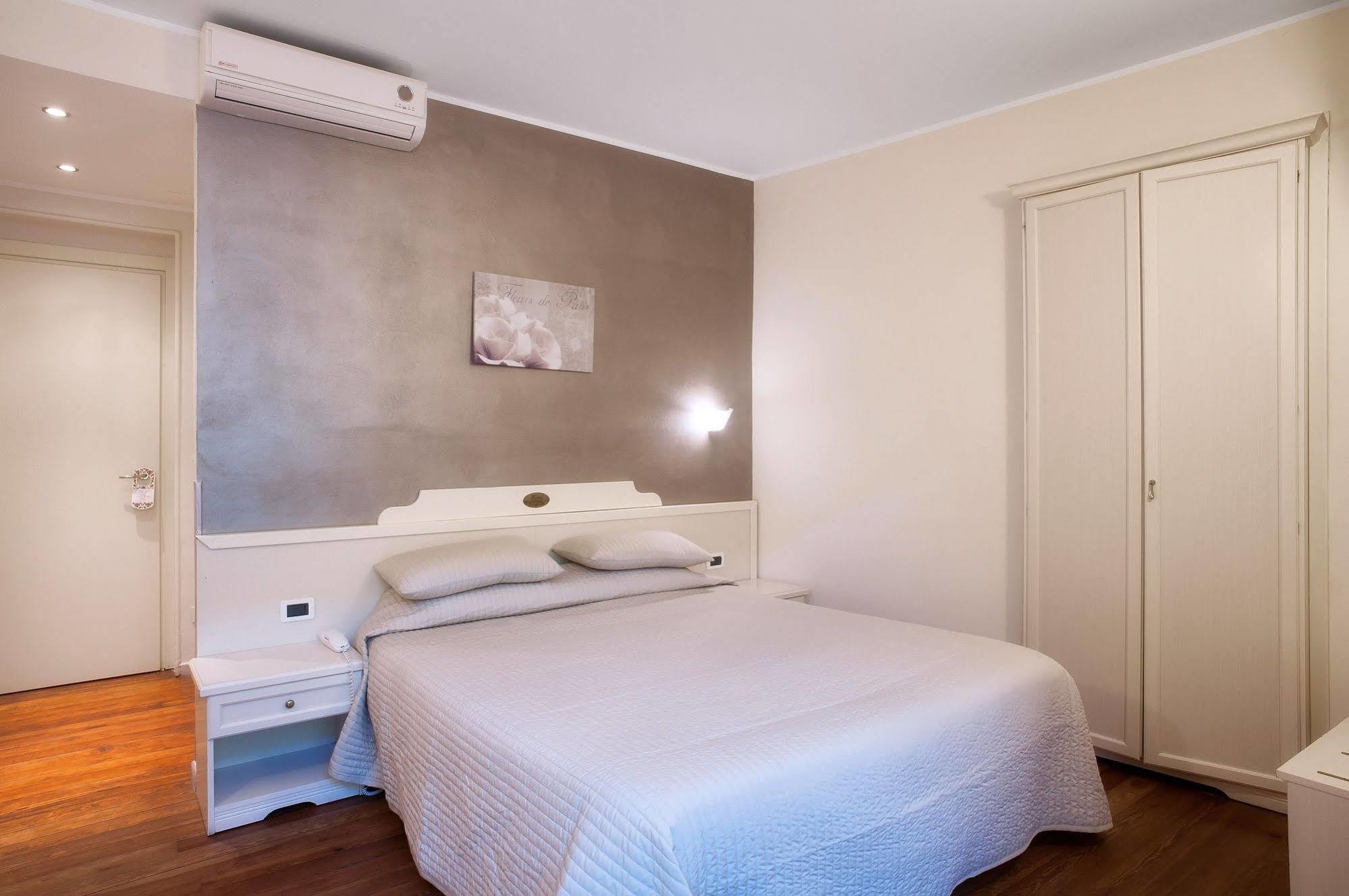 Hotel Cortese San Remo Kültér fotó